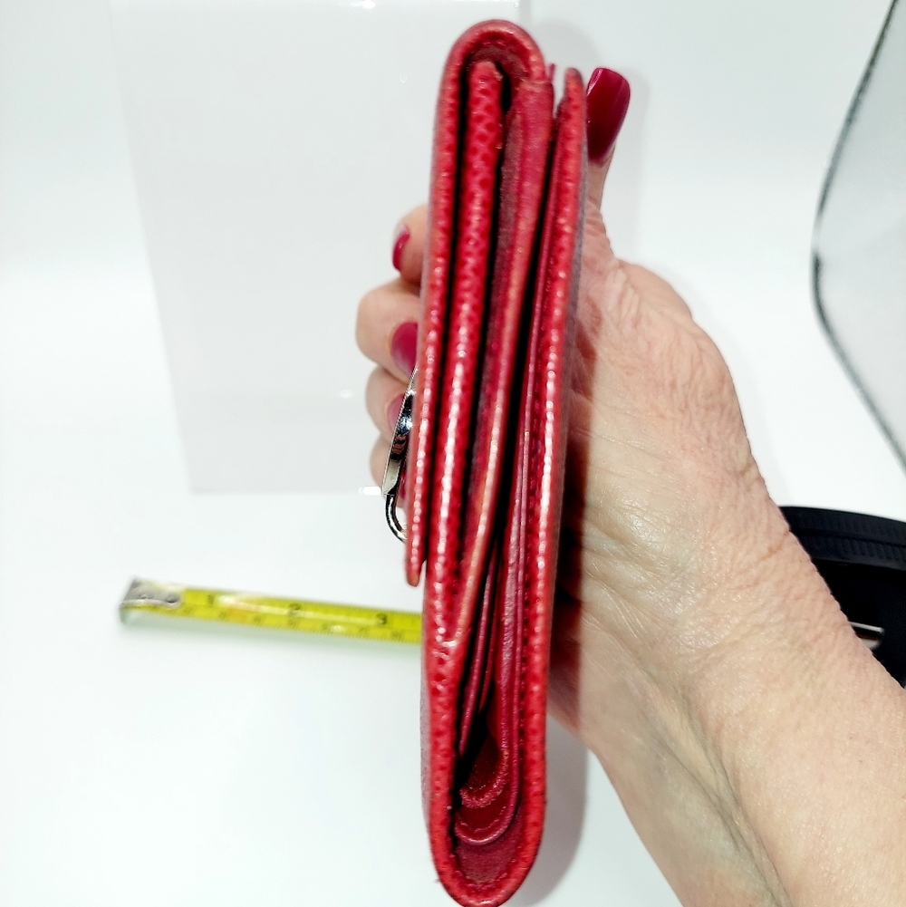 Bvlgari Red Saffiano Pebbled Leather Bifold Wallet ID Window GUC - Picture 12 of 15